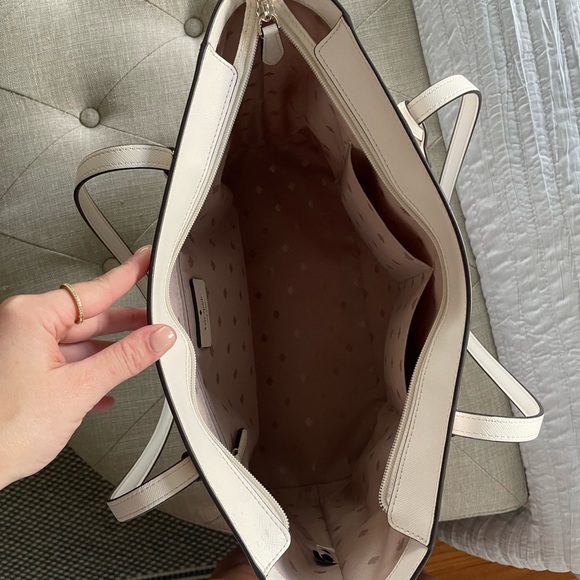 Kate Spade Tote Bag - Picture 3 of 4